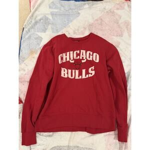 Chicago Bulls Vintage Sweatshirt Size XL 90s red with white letters